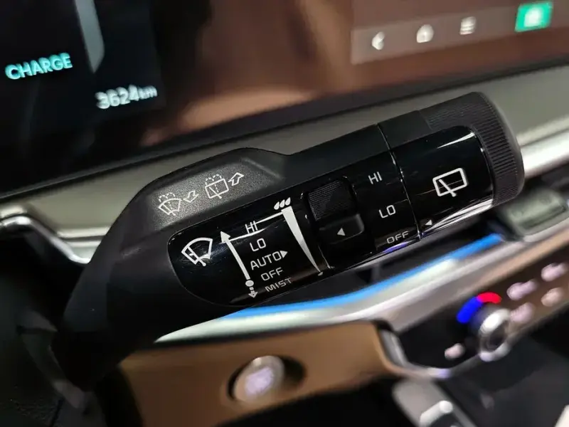 2025 Kia Sorento с пробегом 3 624 км