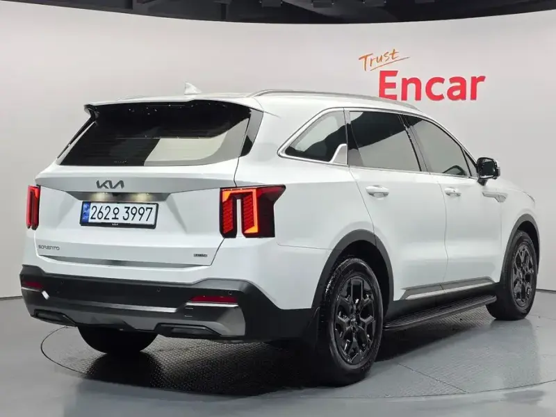 2025 Kia Sorento с пробегом 11 214 км