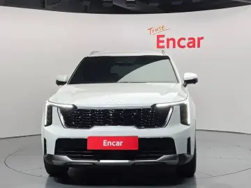 2025 Kia Sorento с пробегом 11 214 км