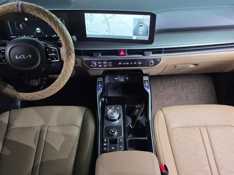 2025 Kia Sorento с пробегом 11 214 км
