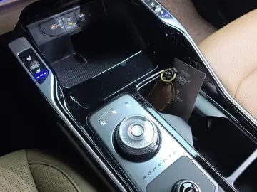 2025 Kia Sorento с пробегом 11 214 км