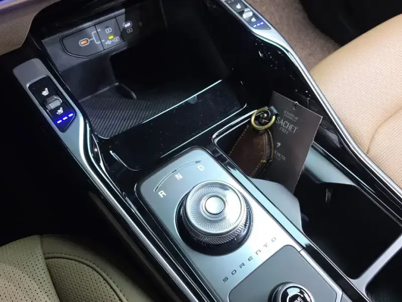 2025 Kia Sorento с пробегом 11 214 км