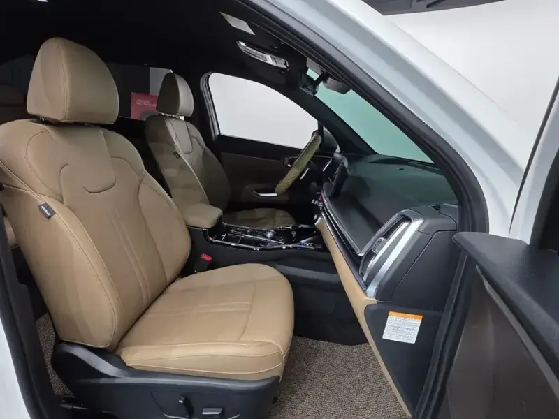 2025 Kia Sorento с пробегом 11 214 км