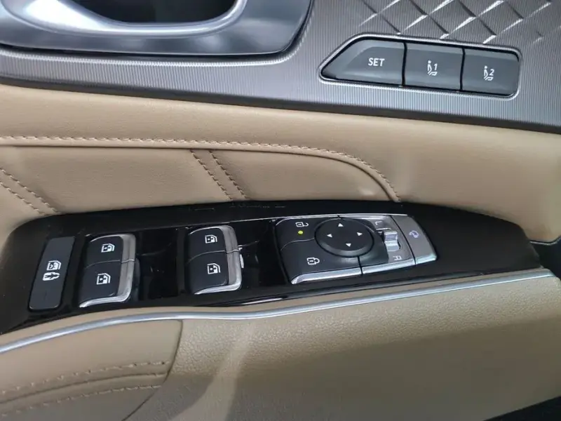 2025 Kia Sorento с пробегом 11 214 км