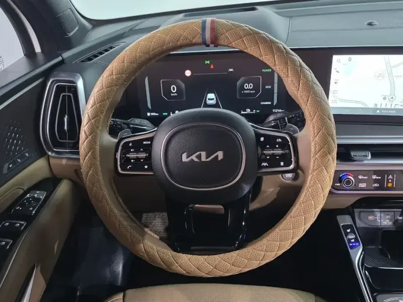 2025 Kia Sorento с пробегом 11 214 км