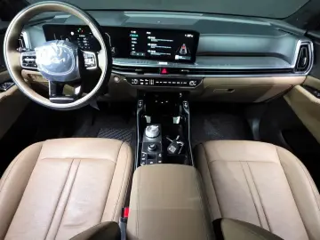 2025 Kia Sorento с пробегом 7 220 км