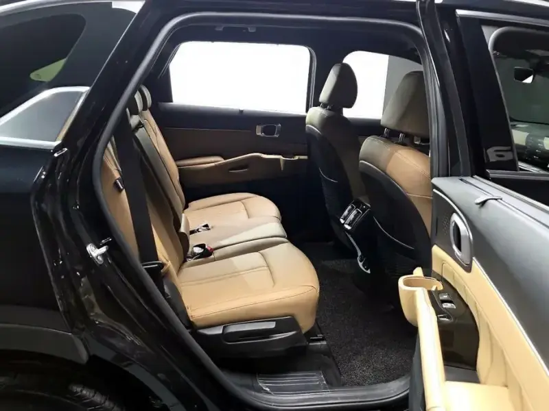 2025 Kia Sorento с пробегом 7 220 км
