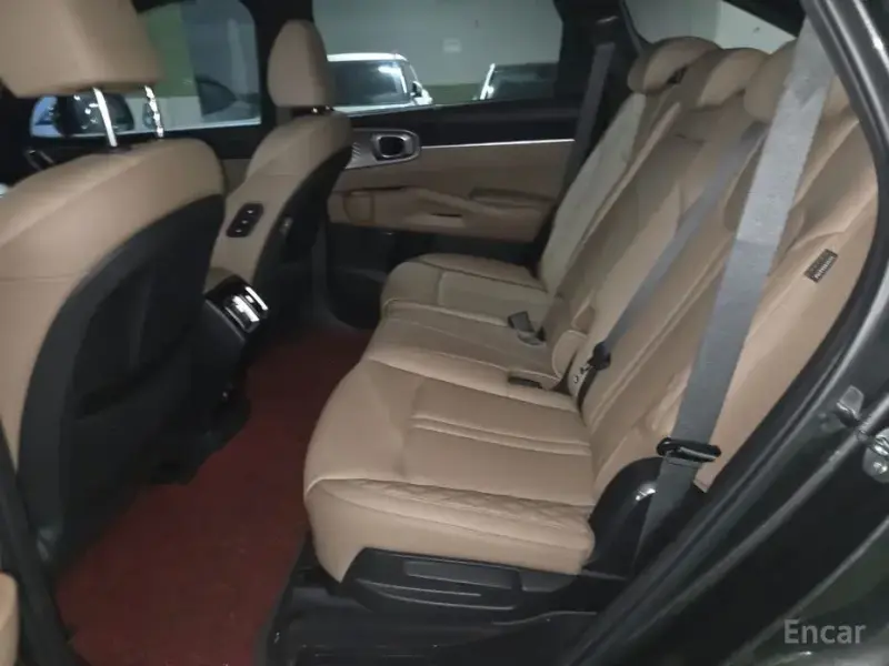 2024 Kia Sorento с пробегом 24 539 км