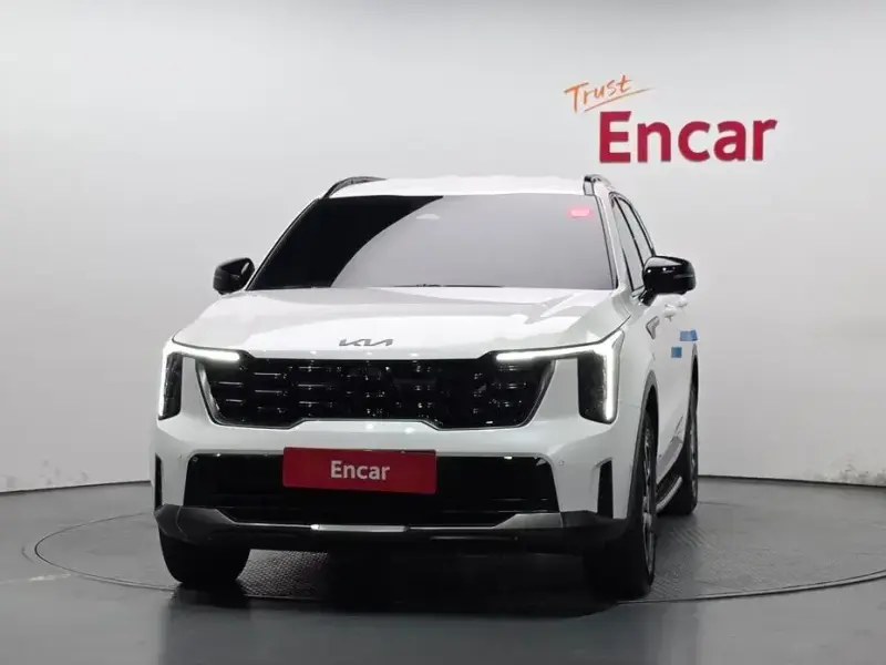 2025 Kia Sorento с пробегом 13 241 км