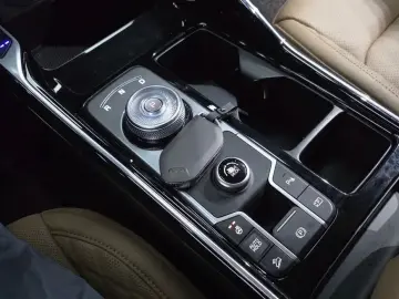 2025 Kia Sorento с пробегом 13 241 км