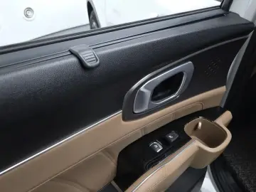 2025 Kia Sorento с пробегом 13 241 км