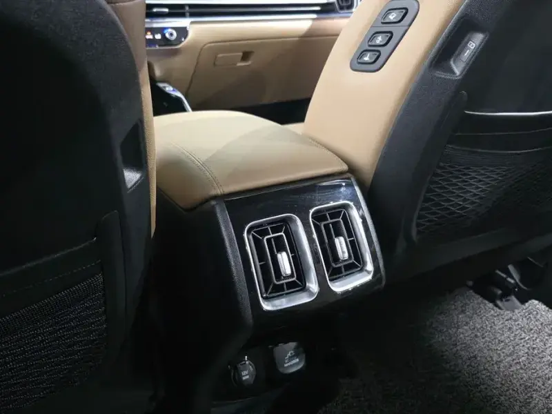 2025 Kia Sorento с пробегом 13 241 км