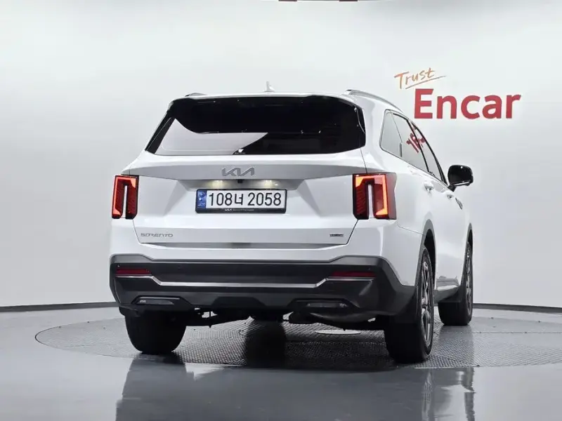 2024 Kia Sorento с пробегом 28 966 км