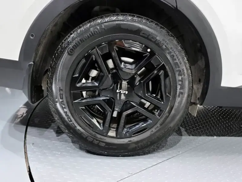 2024 Kia Sorento с пробегом 28 966 км