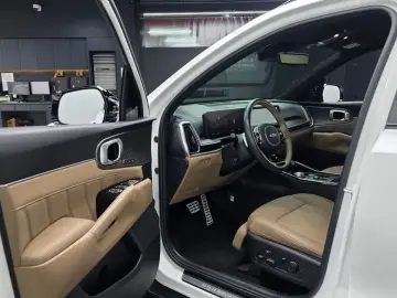 2024 Kia Sorento с пробегом 28 966 км