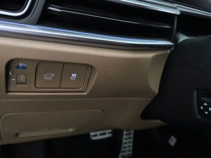 2024 Kia Sorento с пробегом 28 966 км