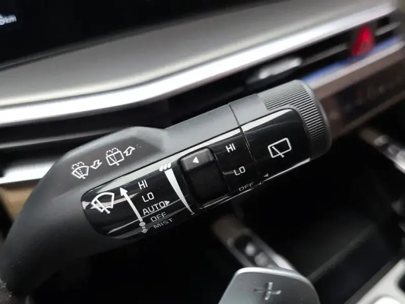 2024 Kia Sorento с пробегом 28 966 км