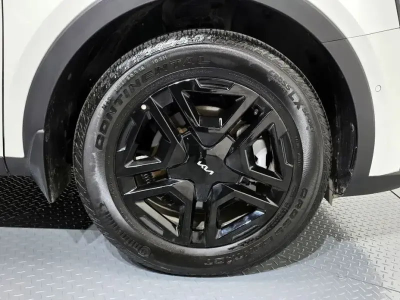 2024 Kia Sorento с пробегом 28 966 км