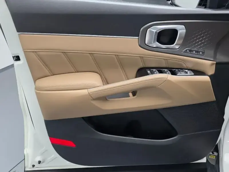 2024 Kia Sorento с пробегом 28 966 км