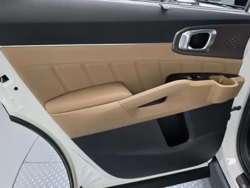 2024 Kia Sorento с пробегом 28 966 км
