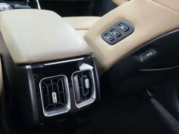 2024 Kia Sorento с пробегом 28 966 км