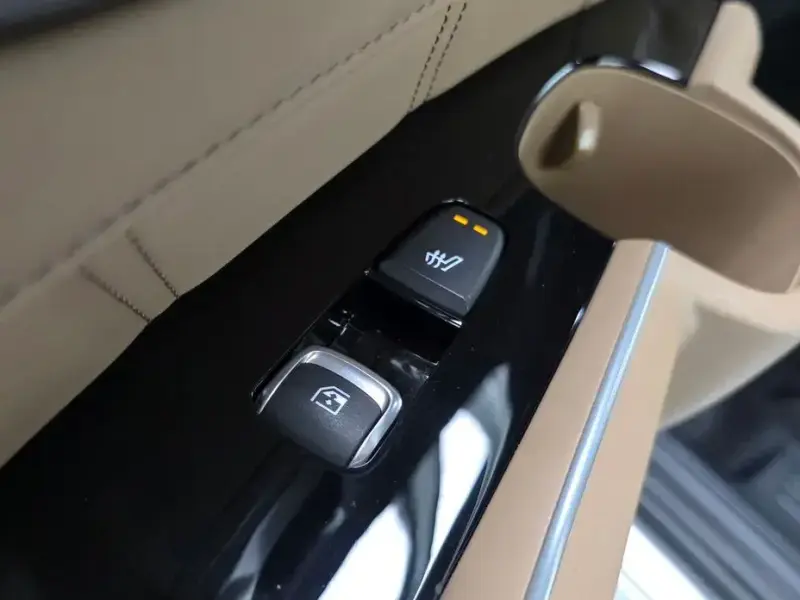 2024 Kia Sorento с пробегом 28 966 км
