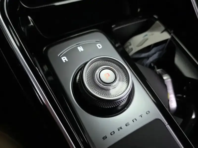 2025 Kia Sorento с пробегом 7 822 км
