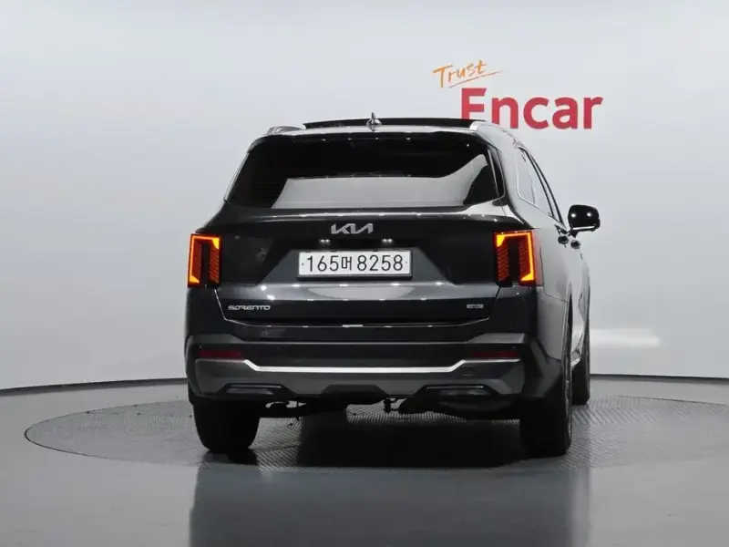 2023 Kia Sorento с пробегом 20 119 км