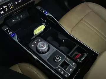 2023 Kia Sorento с пробегом 20 119 км