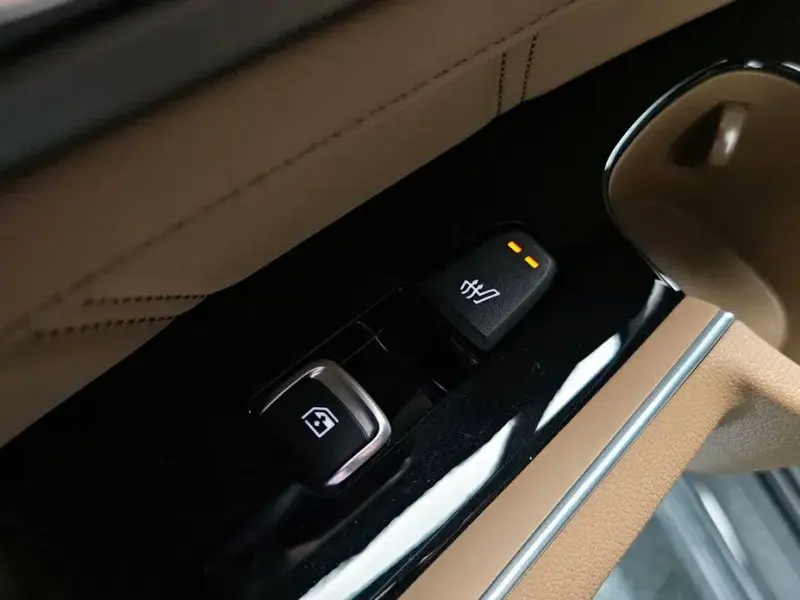 2023 Kia Sorento с пробегом 20 119 км