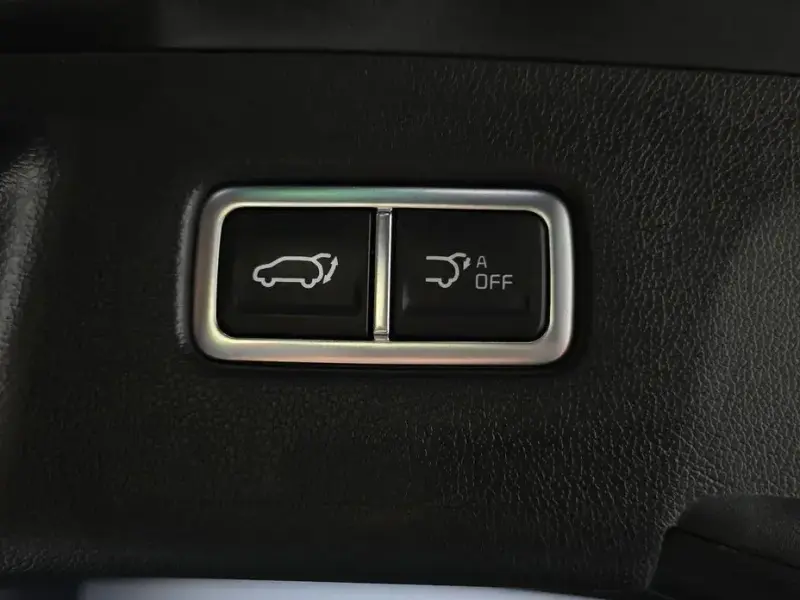 2023 Kia Sorento с пробегом 20 119 км