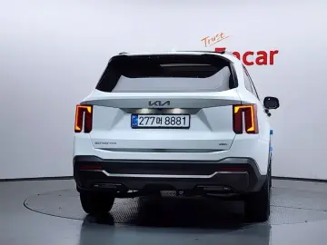 2025 Kia Sorento с пробегом 12 644 км