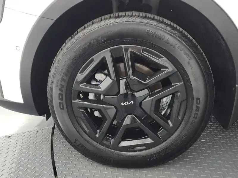 2025 Kia Sorento с пробегом 12 644 км
