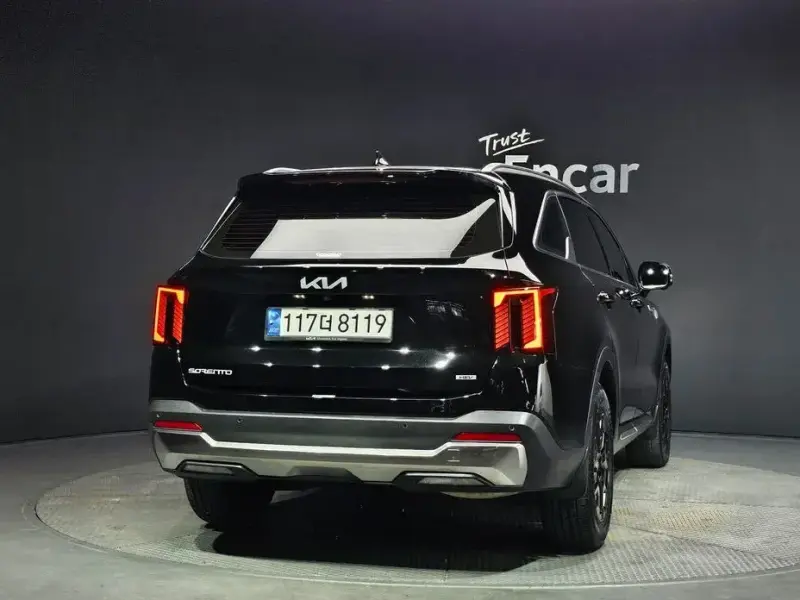 2024 Kia Sorento с пробегом 17 092 км