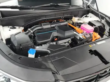 2025 Kia Sorento с пробегом 12 644 км