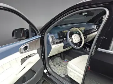 2024 Kia Sorento с пробегом 17 092 км