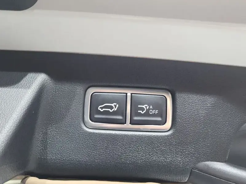 2025 Kia Sorento с пробегом 12 644 км
