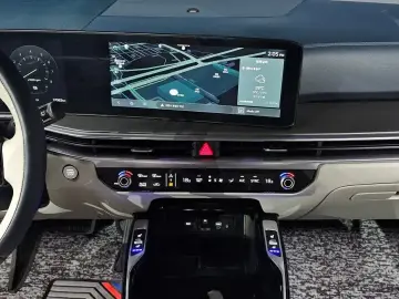 2024 Kia Sorento с пробегом 17 092 км