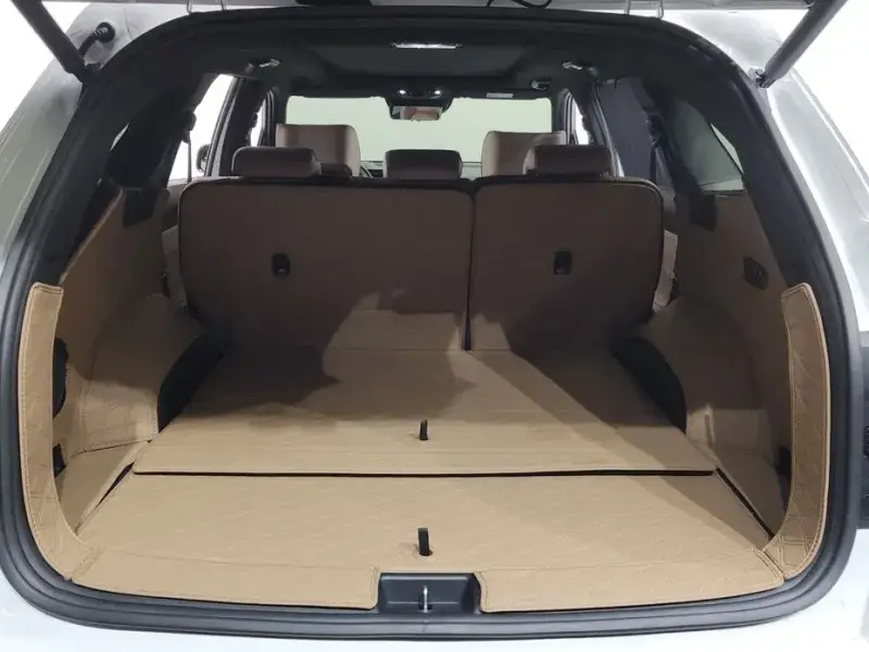 2025 Kia Sorento с пробегом 12 644 км