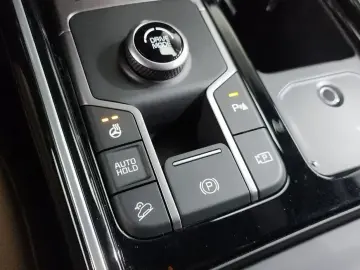 2025 Kia Sorento с пробегом 12 644 км