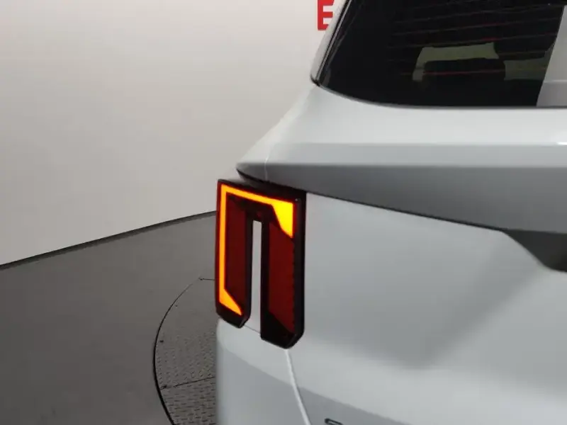 2025 Kia Sorento с пробегом 12 644 км