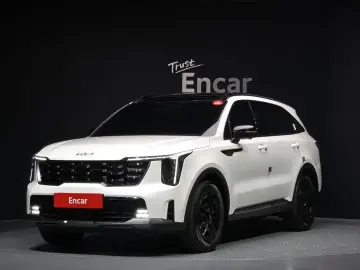 2023 Kia Sorento с пробегом 13 832 км