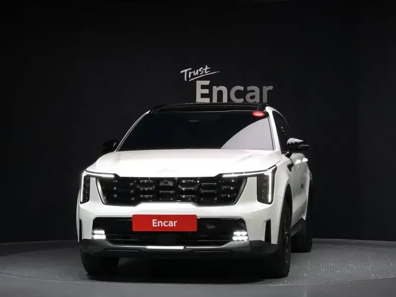 2023 Kia Sorento с пробегом 13 832 км