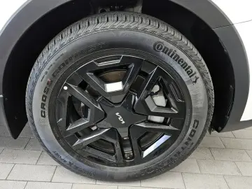 2023 Kia Sorento с пробегом 13 832 км