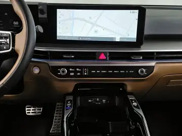 2023 Kia Sorento с пробегом 13 832 км