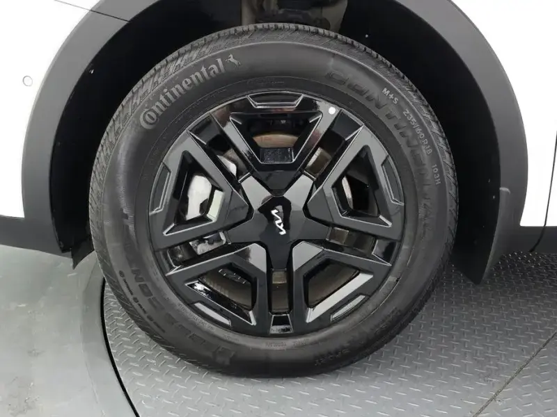 2024 Kia Sorento с пробегом 24 404 км