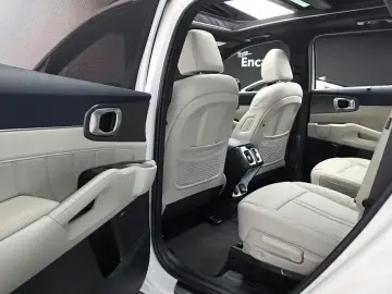 2024 Kia Sorento с пробегом 24 404 км