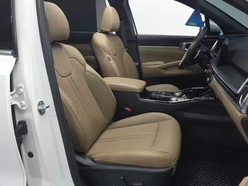 2025 Kia Sorento с пробегом 15 288 км