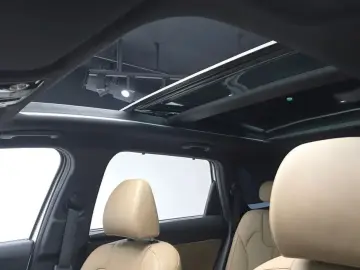 2025 Kia Sorento с пробегом 15 288 км