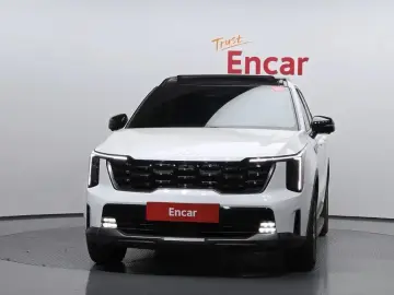 2025 Kia Sorento с пробегом 12 097 км